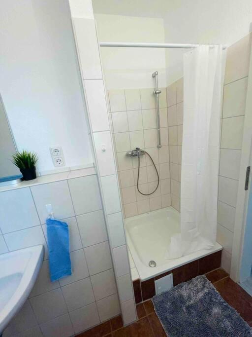 Schoenes Bungalow, Check-In Kontaktlos, Zentral Duisburg Eksteriør billede